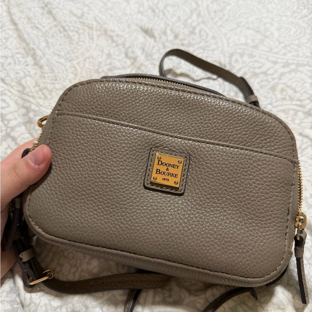 Dooney & Bourke Belvedere Ambler Crossbody taupe